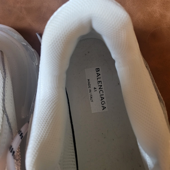 Triple S - Picture 5 of 7